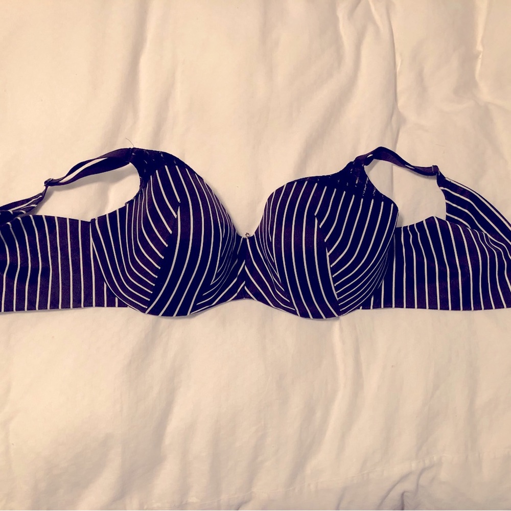 NWOT Cacique lightly lined striped balconette bra, 42F